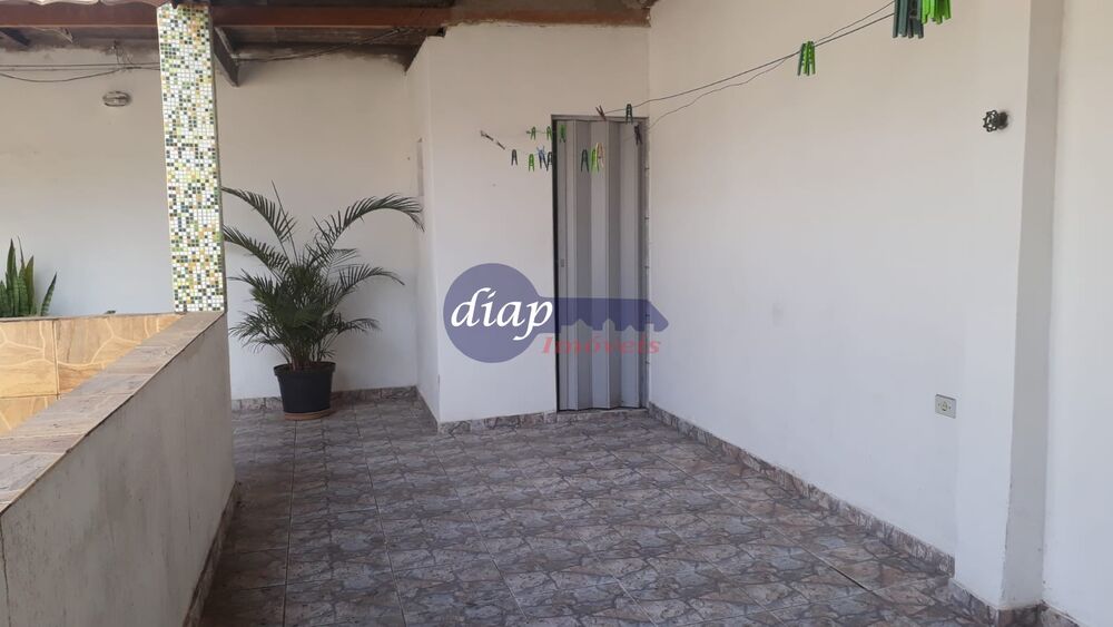 Casa, 3 quartos, 200 m² - Foto 1