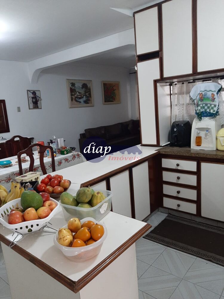 Casa, 4 quartos, 258 m² - Foto 3