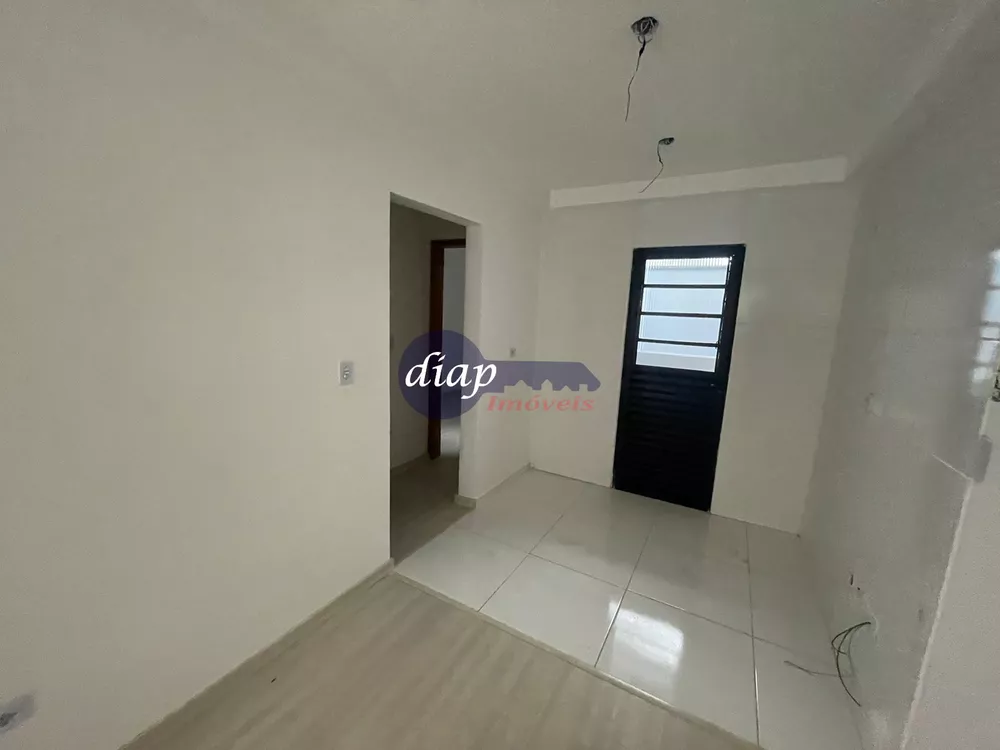 Apartamento à venda com 2 quartos, 42m² - Foto 4