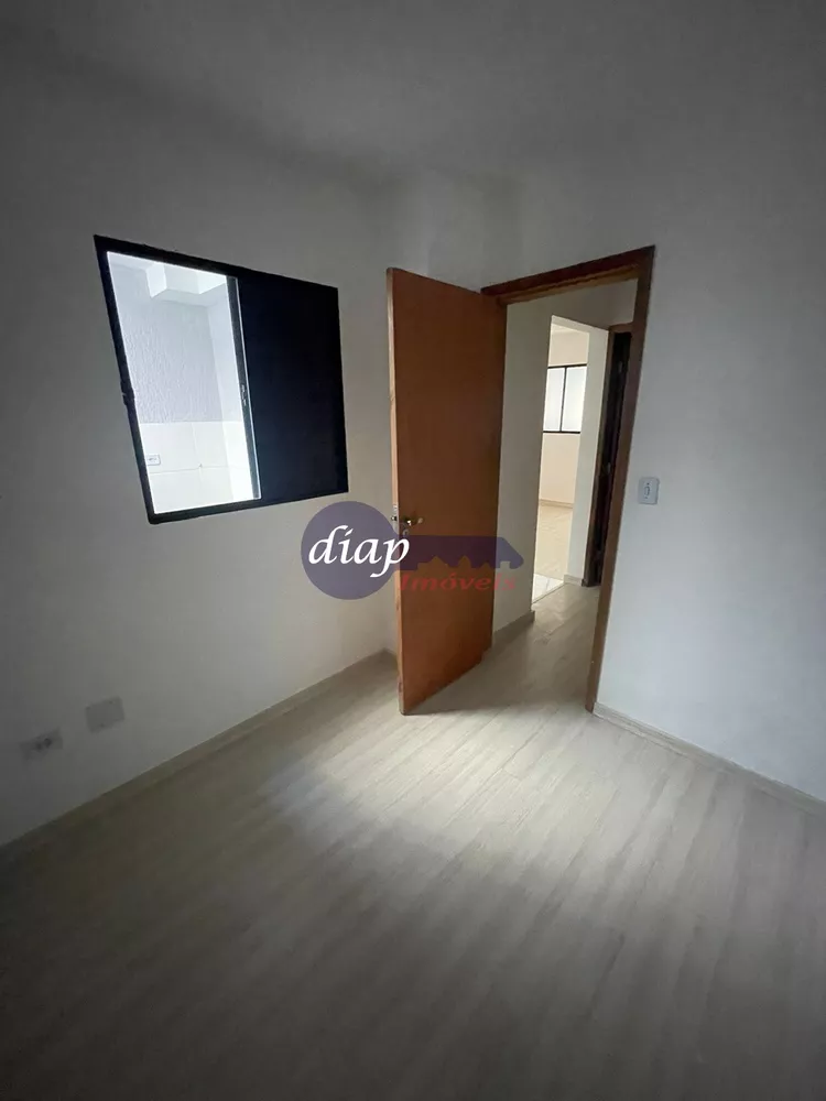 Apartamento à venda com 2 quartos, 42m² - Foto 3