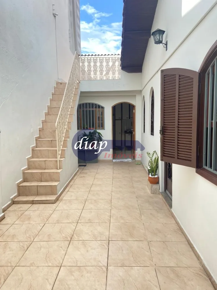 Casa, 3 quartos, 161 m² - Foto 1