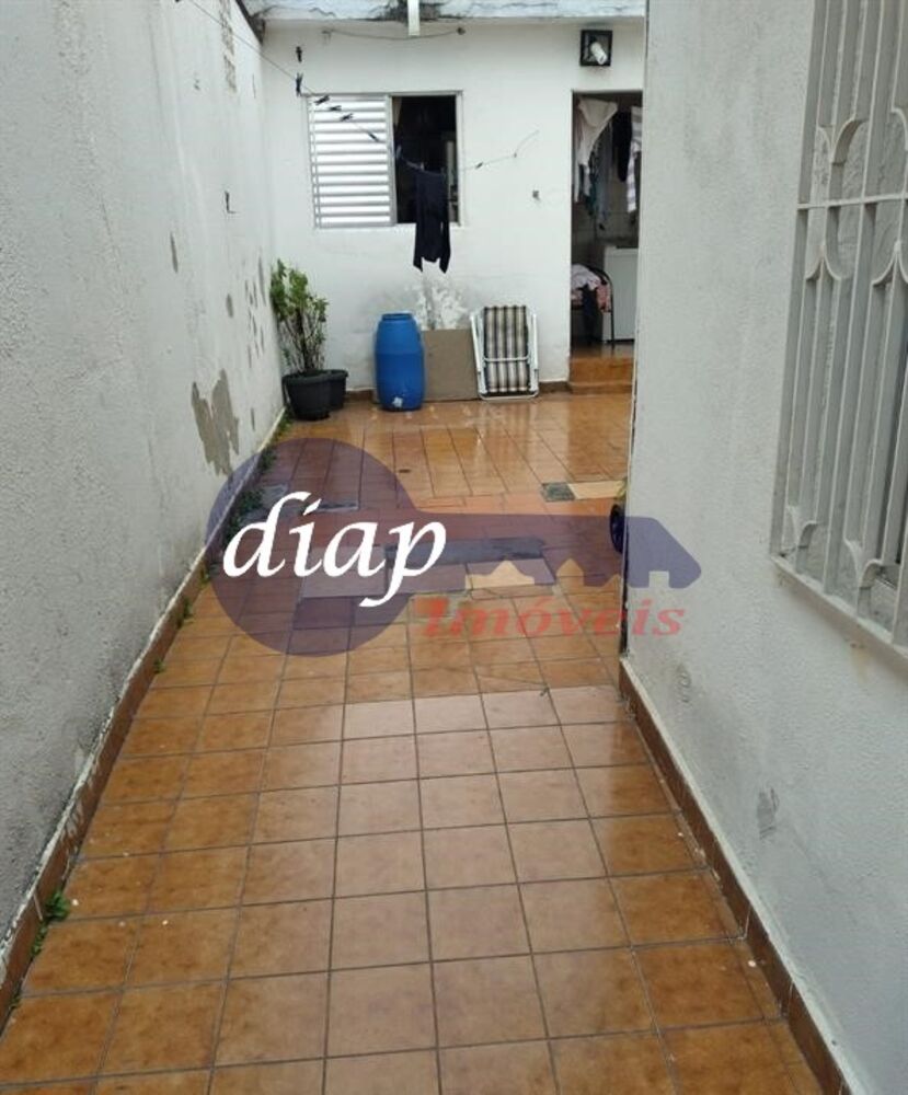 Casa à venda com 4 quartos, 238m² - Foto 2
