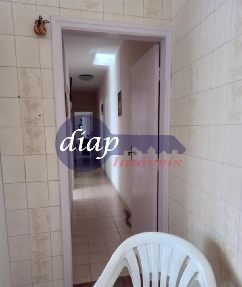 Casa à venda com 4 quartos, 238m² - Foto 3