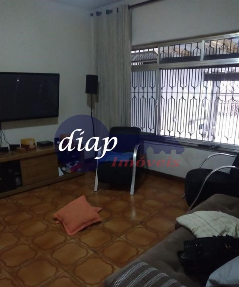 Casa à venda com 4 quartos, 238m² - Foto 1
