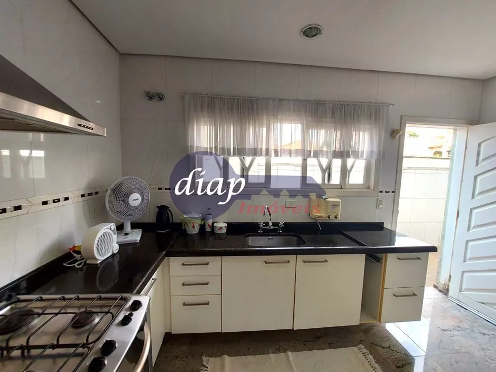 Casa à venda e aluguel com 2 quartos, 121m² - Foto 2