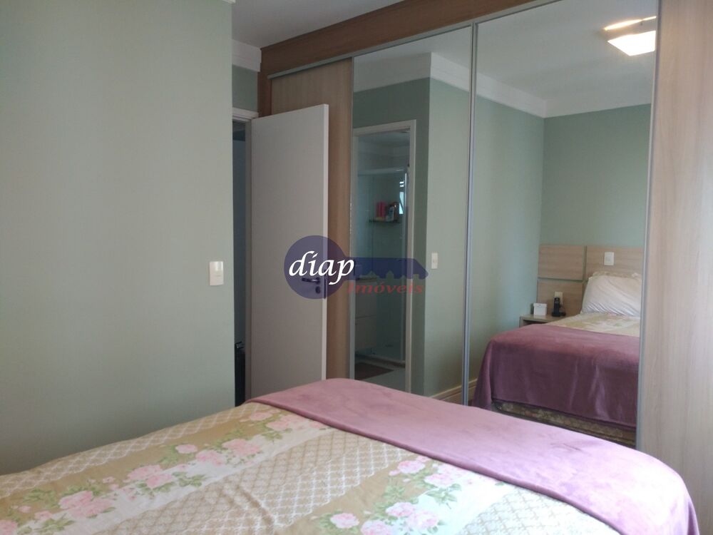 Apartamento à venda com 2 quartos, 72m² - Foto 2