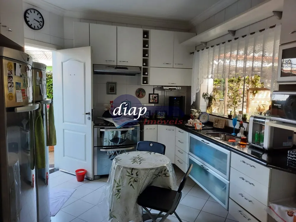 Casa, 3 quartos, 225 m² - Foto 3