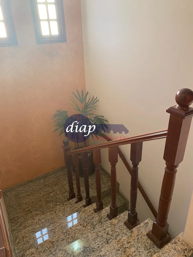 Casa, 3 quartos, 239 m² - Foto 2