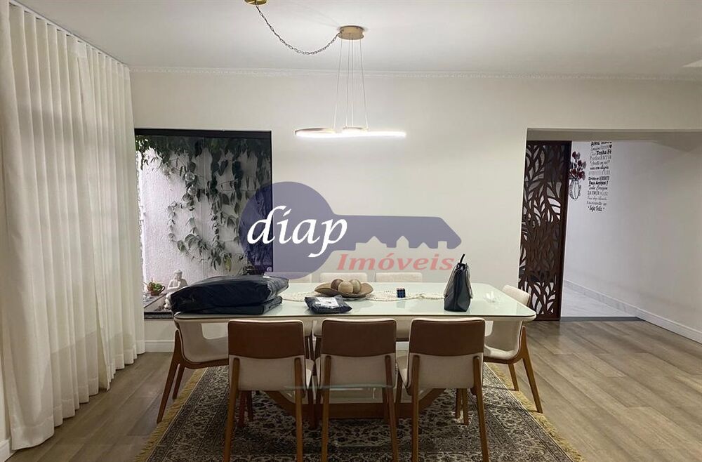 Casa, 3 quartos, 286 m² - Foto 1