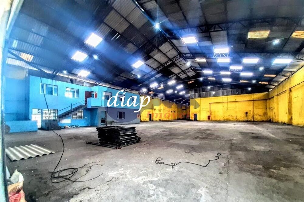 Depósito-Galpão, 1800 m² - Foto 1