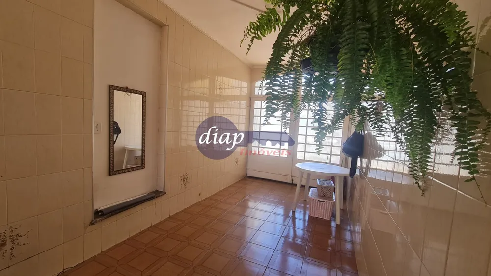 Casa, 3 quartos, 228 m² - Foto 1