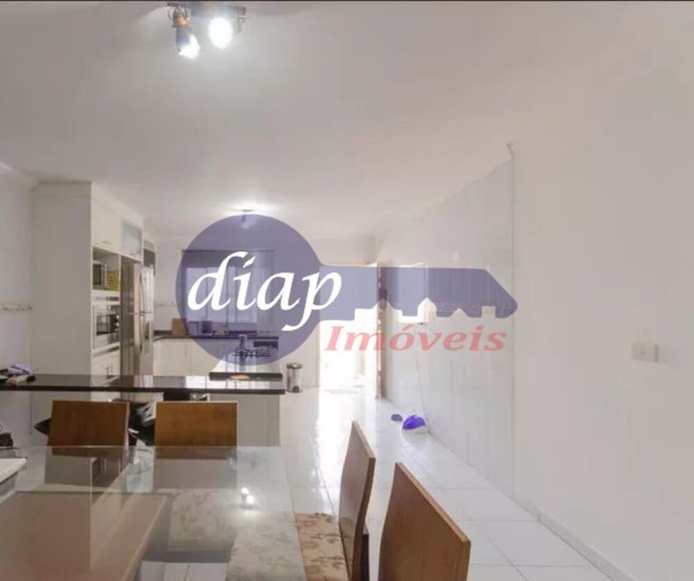 Casa, 3 quartos, 224 m² - Foto 2