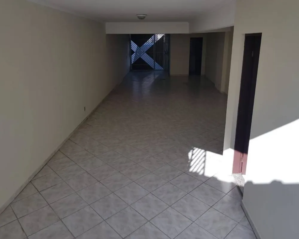 Casa, 3 quartos, 200 m² - Foto 11