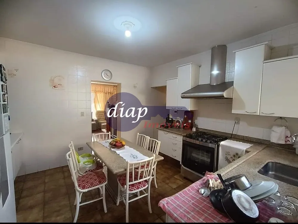 Casa, 5 quartos, 224 m² - Foto 1