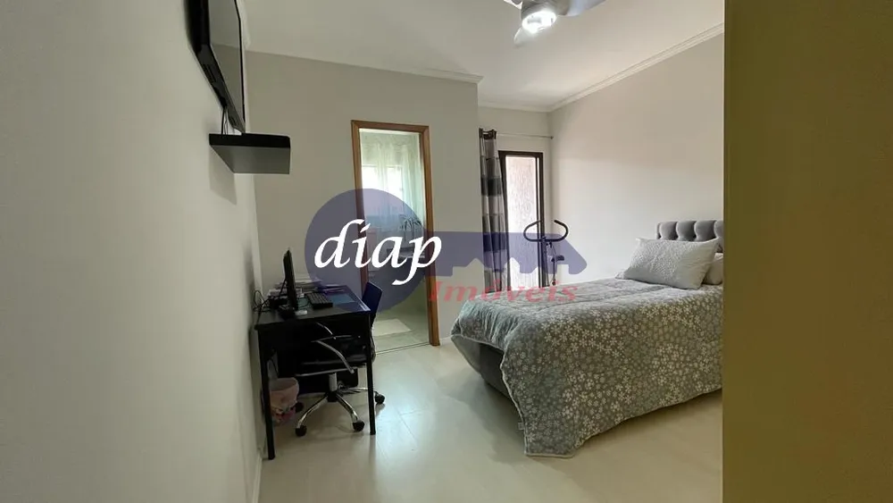 Casa, 3 quartos, 240 m² - Foto 9
