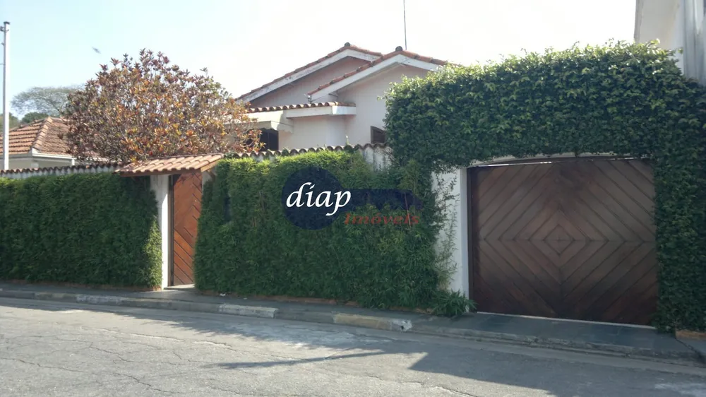 Casa, 5 quartos, 242 m² - Foto 1