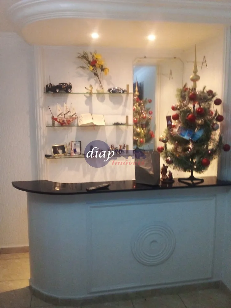 Casa, 3 quartos, 222 m² - Foto 2