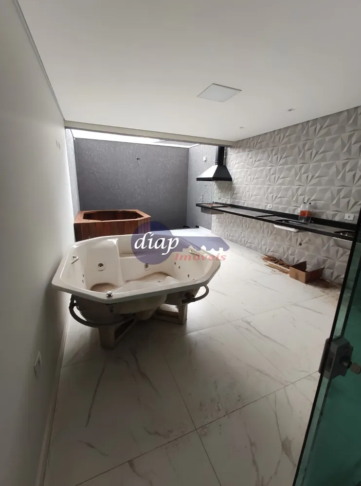 Casa, 3 quartos, 218 m² - Foto 4