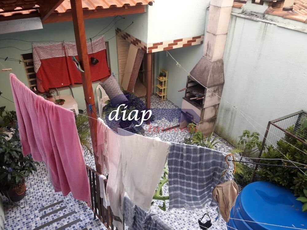 Casa, 4 quartos, 144 m² - Foto 1