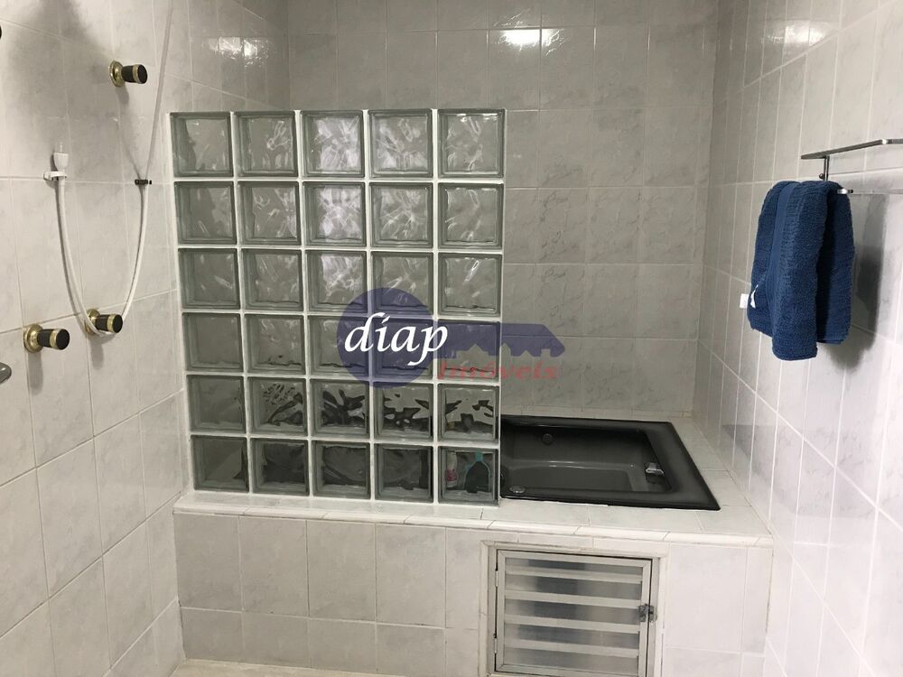 Casa, 5 quartos, 243 m² - Foto 1