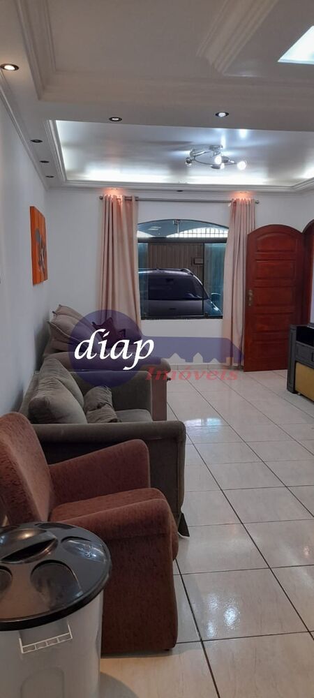 Casa, 3 quartos, 196 m² - Foto 1