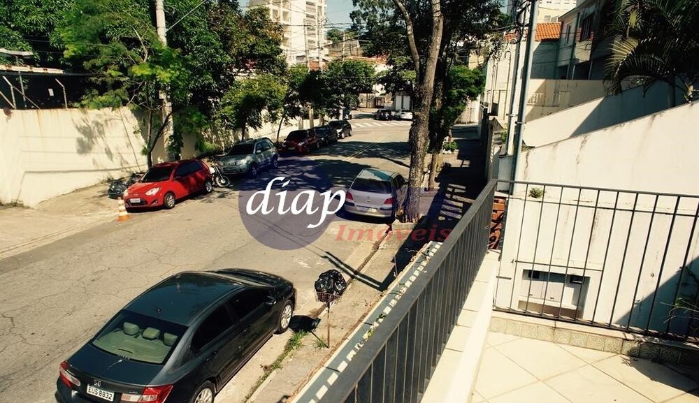 Casa à venda com 3 quartos, 200m² - Foto 4