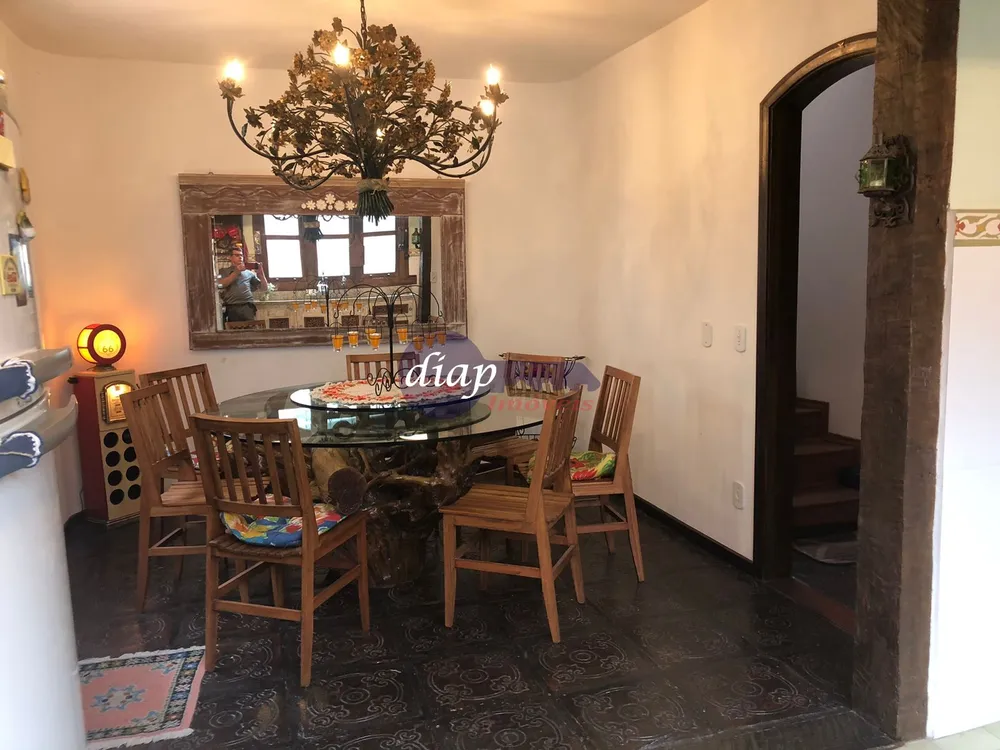 Casa, 5 quartos, 260 m² - Foto 10