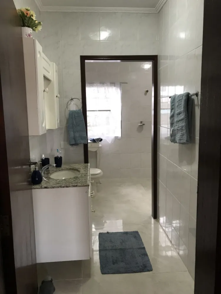 Casa, 4 quartos, 243 m² - Foto 2