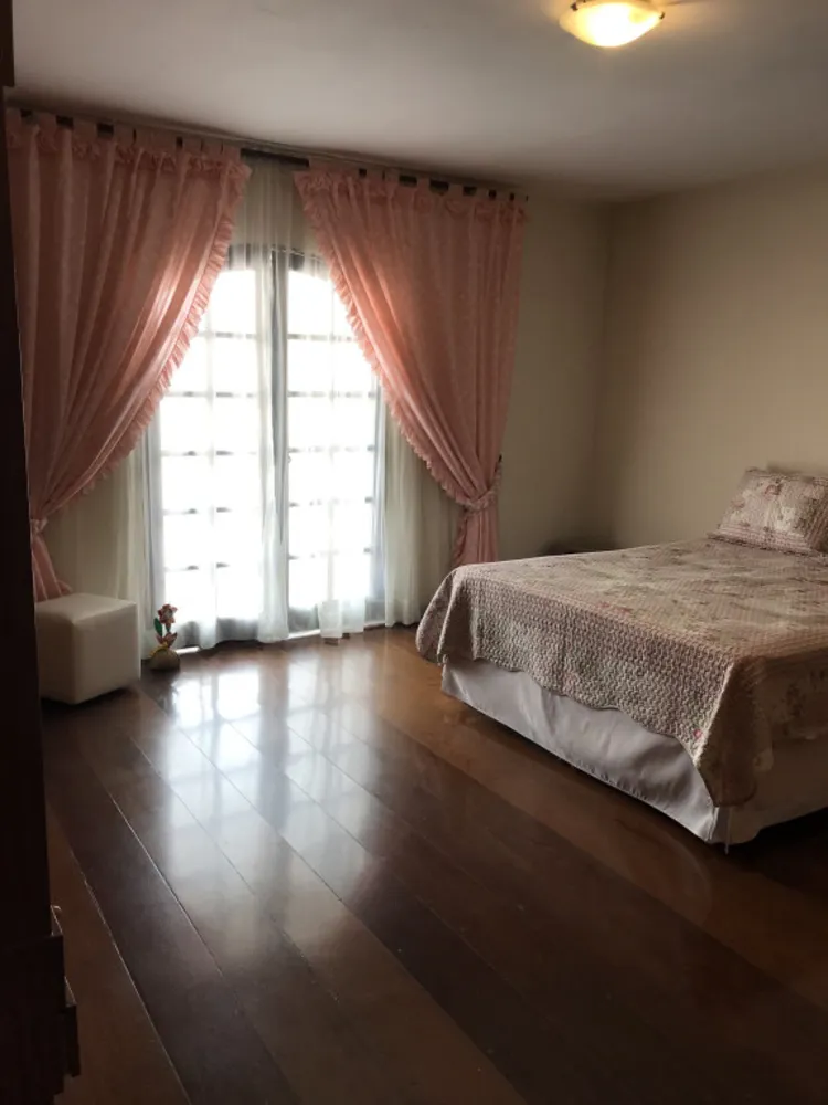 Casa, 4 quartos, 243 m² - Foto 11