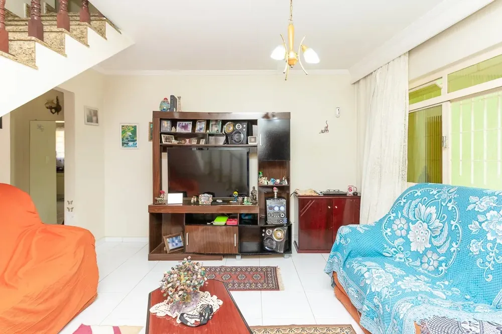 Casa, 4 quartos, 156 m² - Foto 1