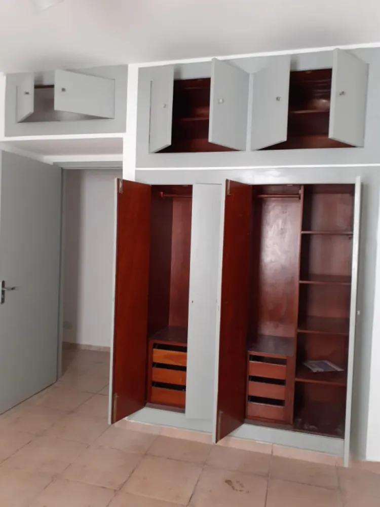 Casa, 4 quartos, 238 m² - Foto 3