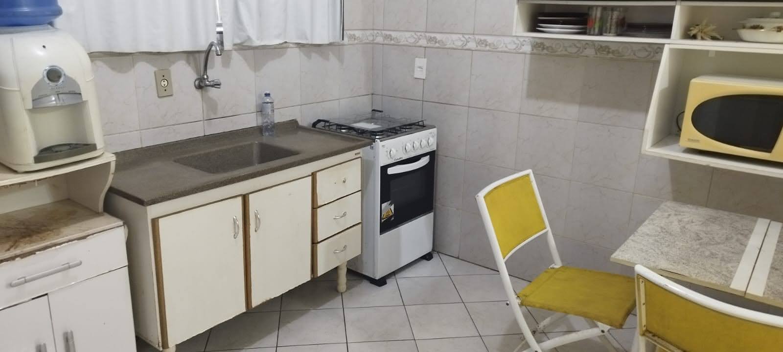 Casa de Condomínio à venda com 1 quarto, 55m² - Foto 2