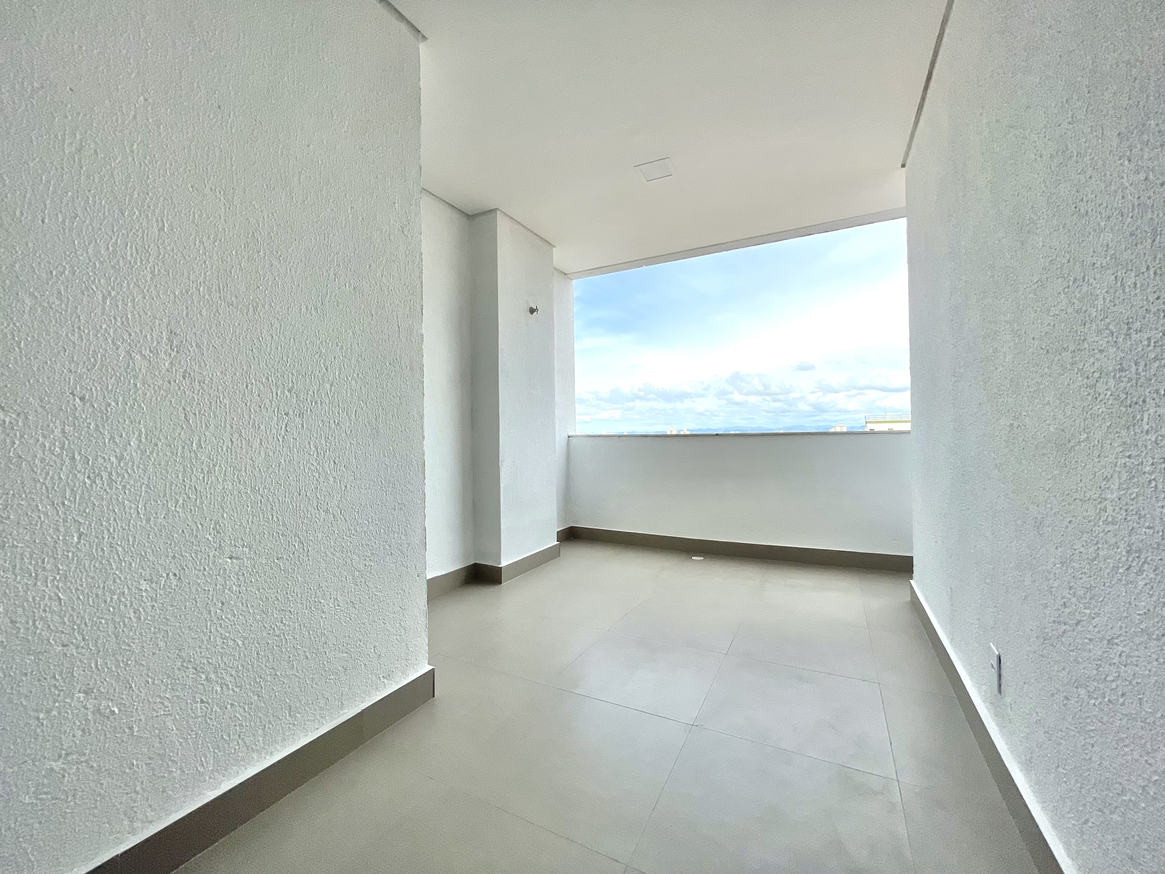 Apartamento à venda com 3 quartos, 94m² - Foto 10