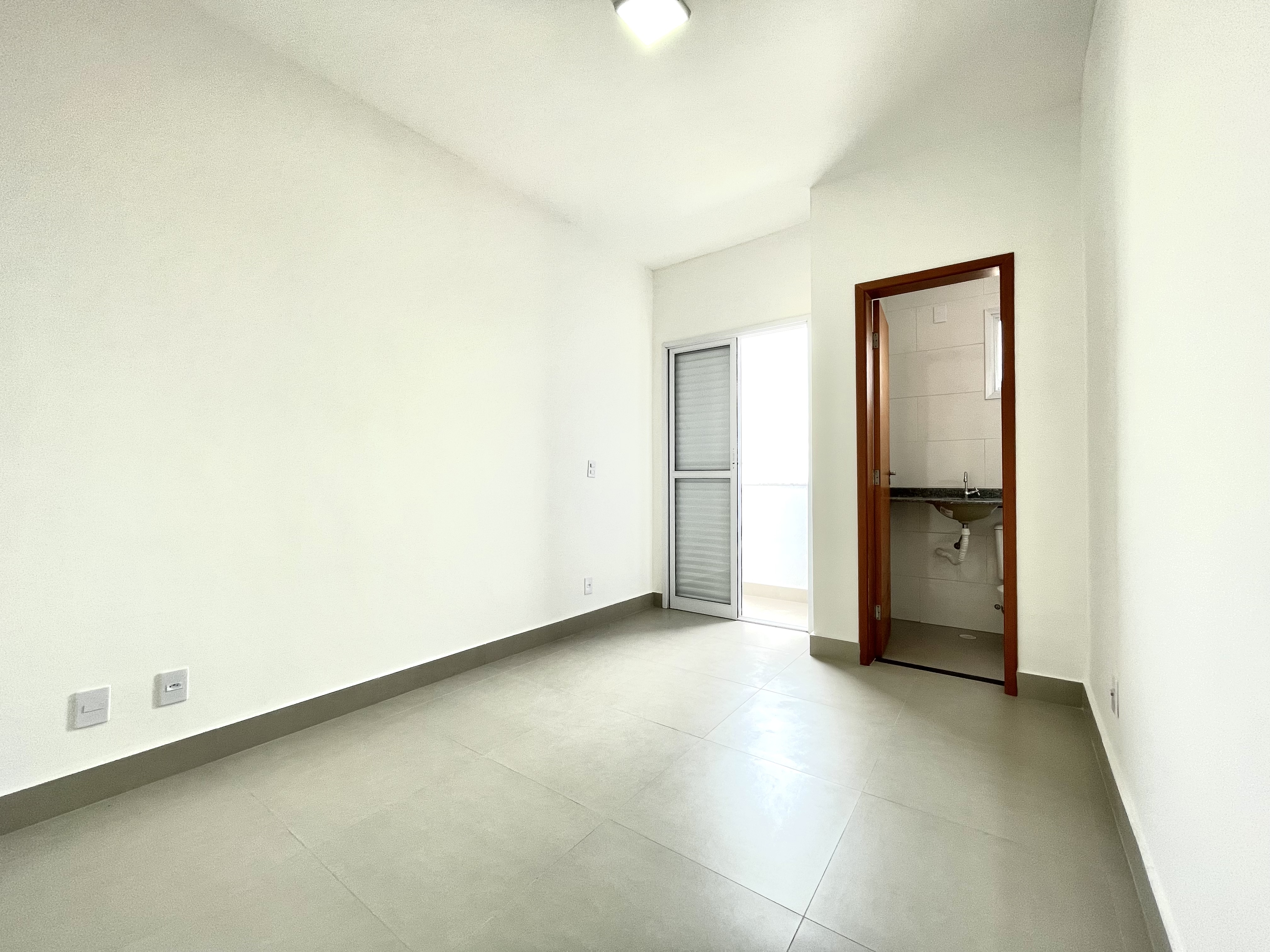 Apartamento à venda com 3 quartos, 94m² - Foto 13