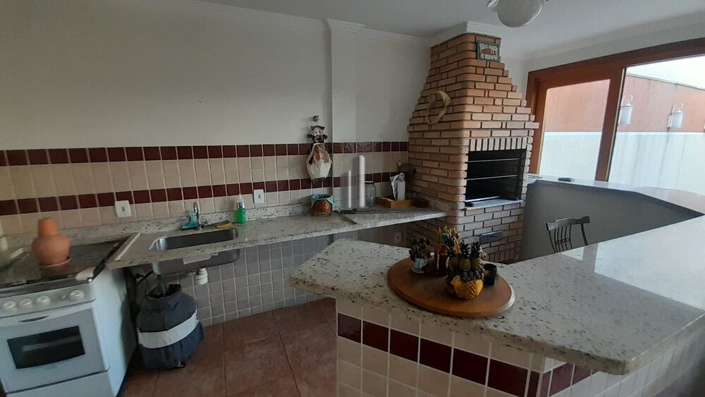 Sobrado, 3 quartos, 209 m² - Foto 2