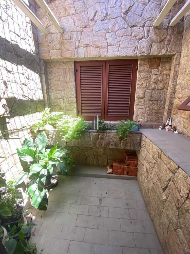 Casa, 3 quartos, 242 m² - Foto 4