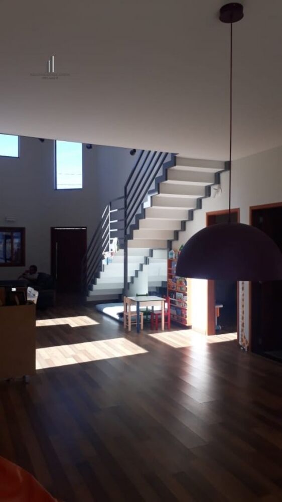 Casa de Condomínio à venda com 3 quartos, 280m² - Foto 3