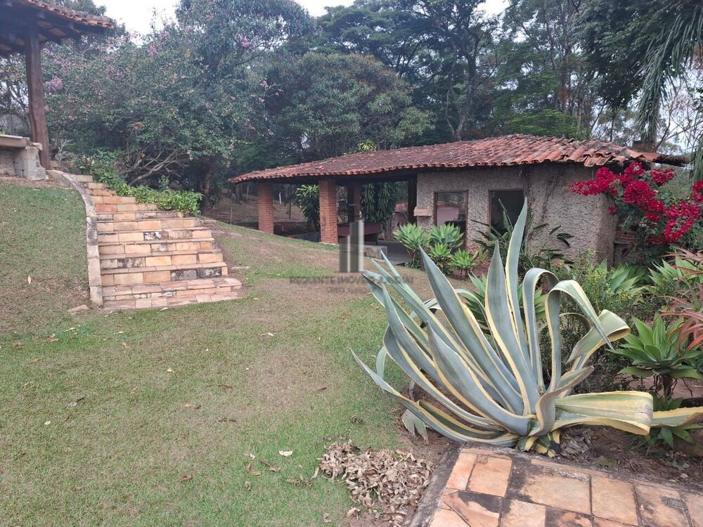 Chácara, 4 quartos, 5000 m² - Foto 1