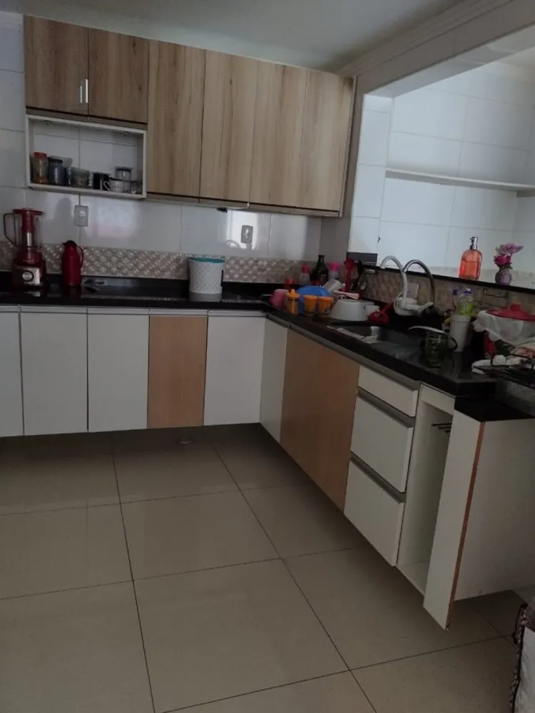Casa, 6 quartos, 258 m² - Foto 7