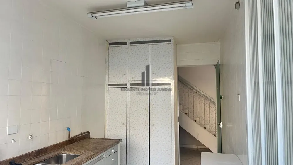 Sobrado, 8 quartos, 436 m² - Foto 7