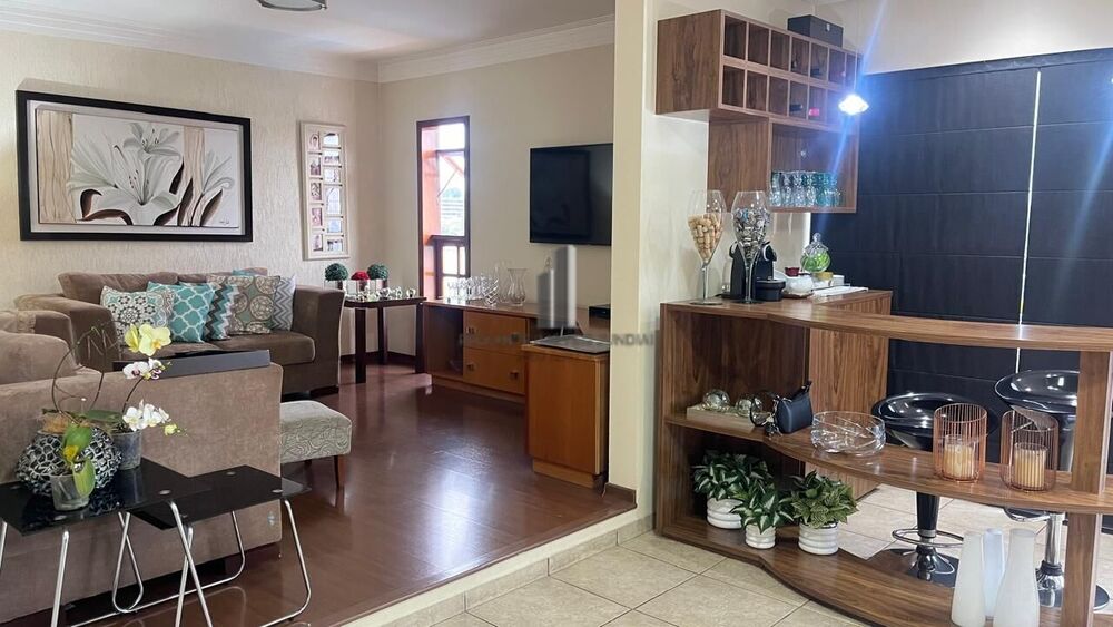 Casa, 3 quartos, 285 m² - Foto 4
