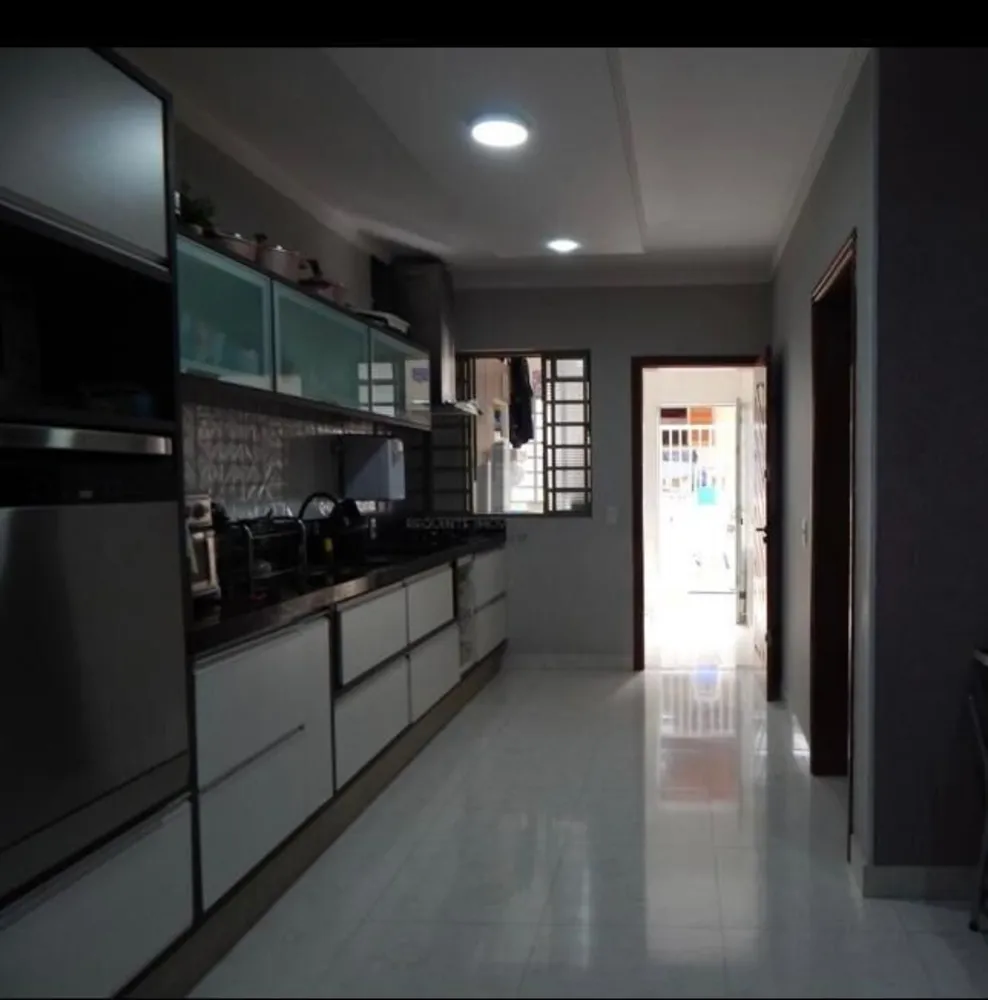 Casa, 3 quartos, 281 m² - Foto 23