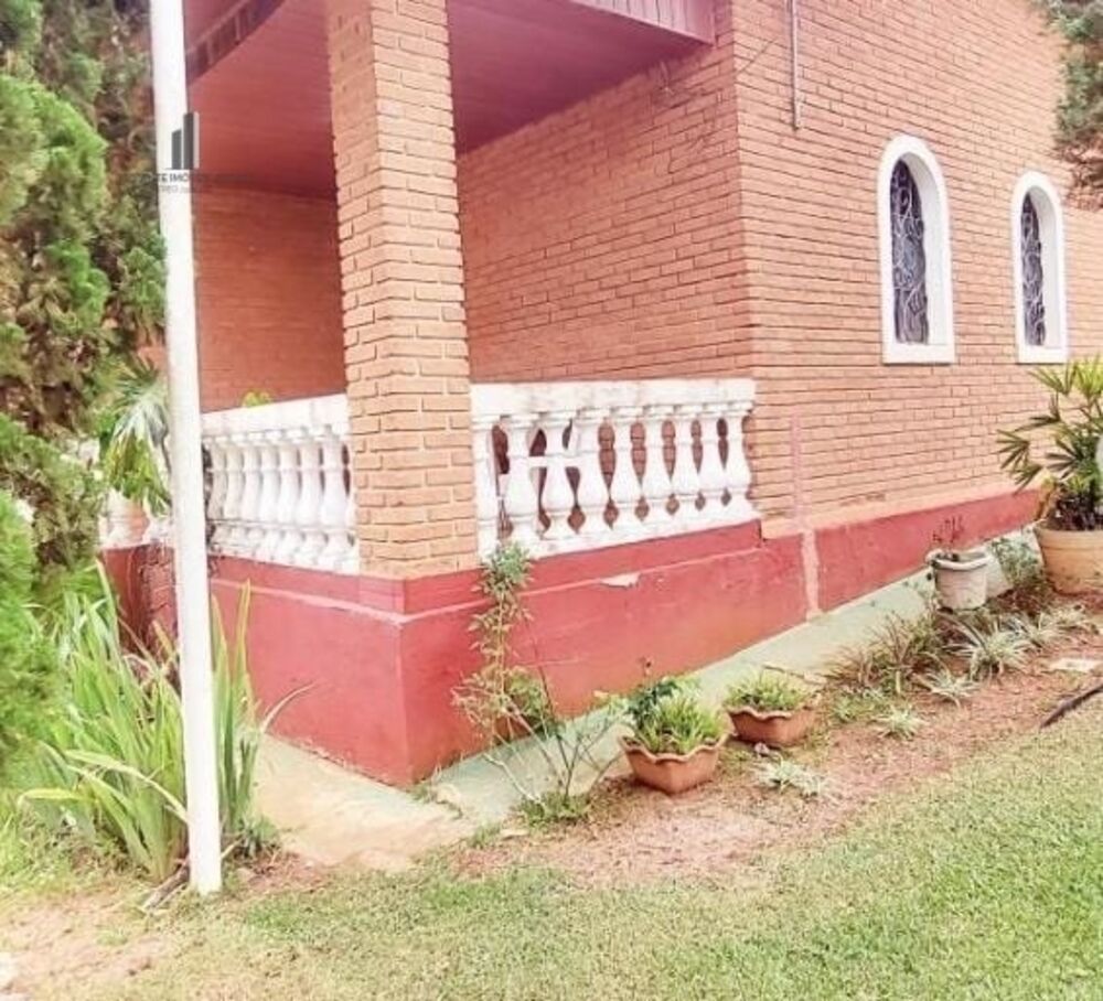 Chácara para alugar com 7 quartos, 335m² - Foto 4