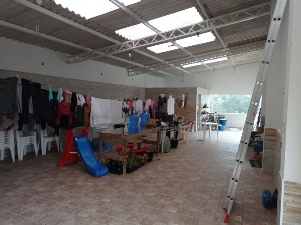Casa à venda com 4 quartos, 150m² - Foto 17