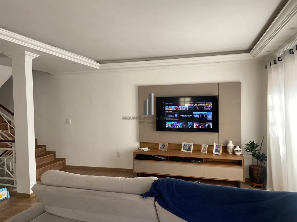 Casa, 4 quartos, 315 m² - Foto 2