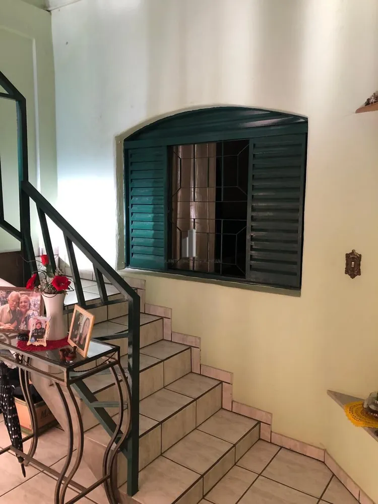 Casa, 4 quartos, 159 m² - Foto 3
