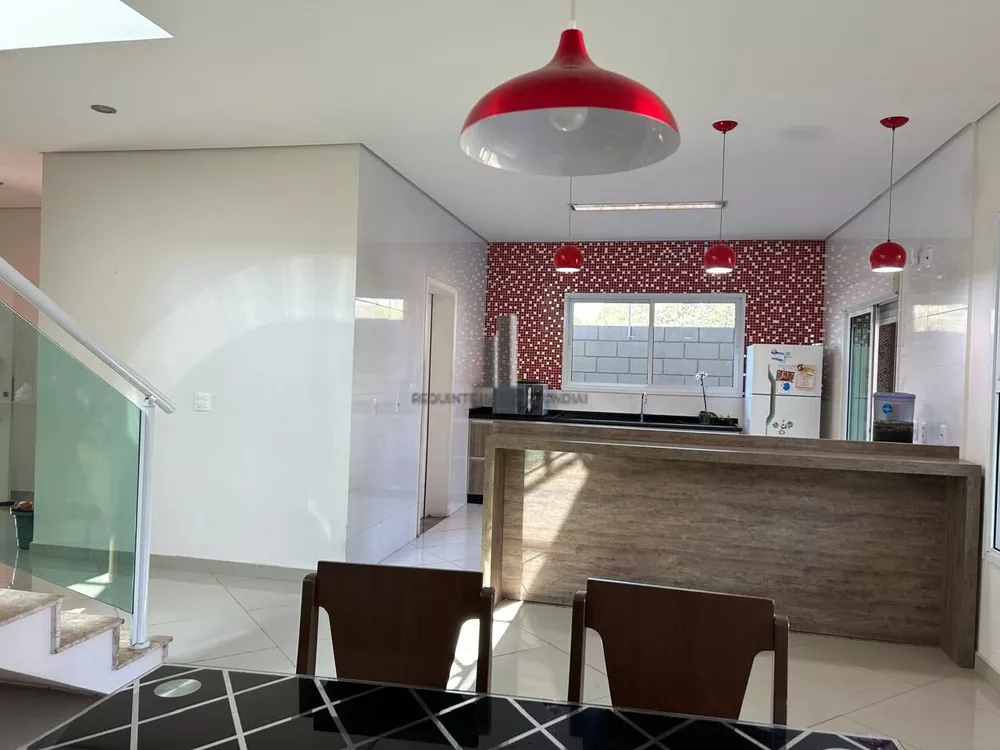 Casa, 4 quartos, 268 m² - Foto 2