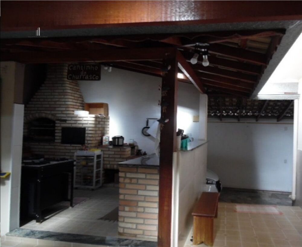Casa, 4 quartos, 328 m² - Foto 3