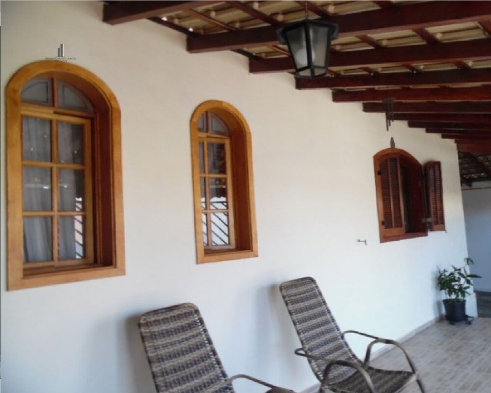 Casa, 4 quartos, 328 m² - Foto 2