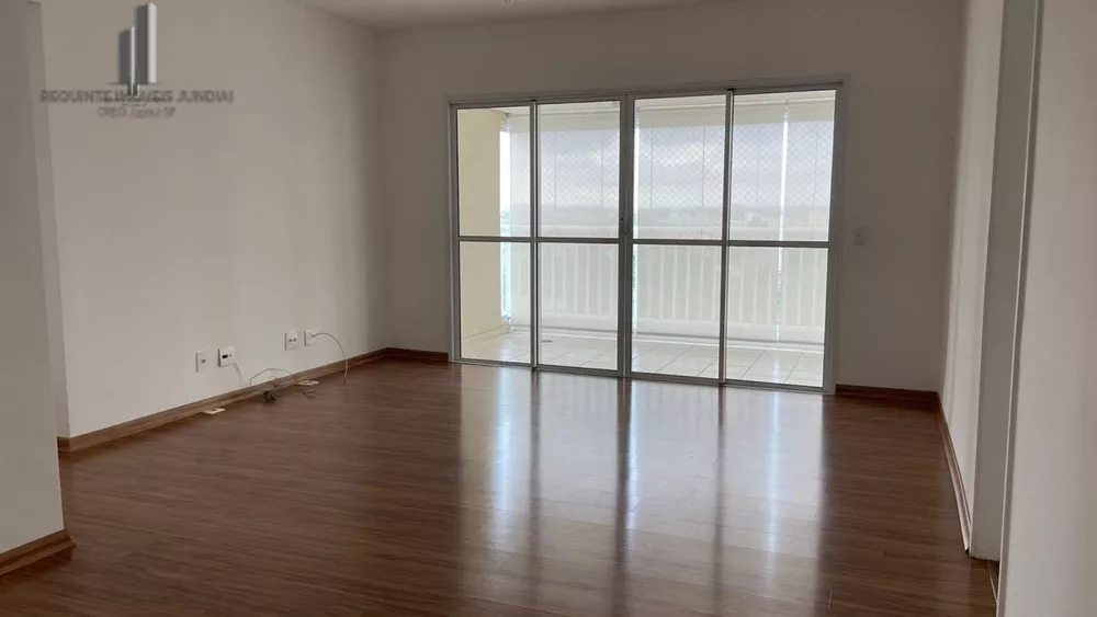 Apartamento à venda com 3 quartos, 111m² - Foto 3